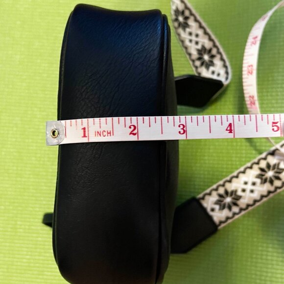 NEW BOSTANTEN Lightweight multi-pockets design bag - Perfect for traveling - Picture 4 of 6